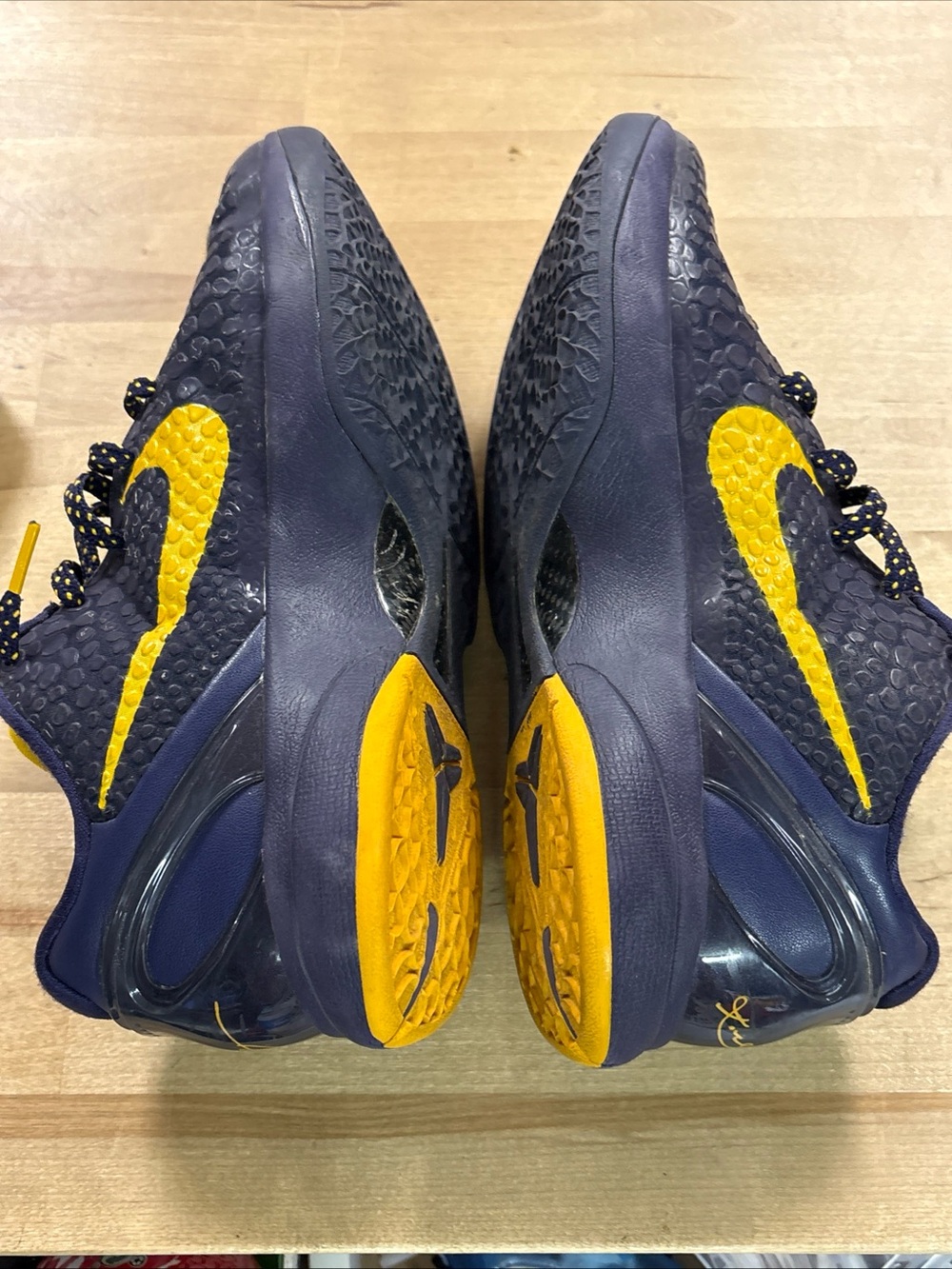 Nike Zoom Kobe 6 "Imperial Purple" sneakers - Picture 5 of 11